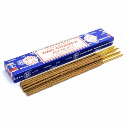 Scatola da 250 grammi di bastoncini di incenso Nag Champa di Satya .